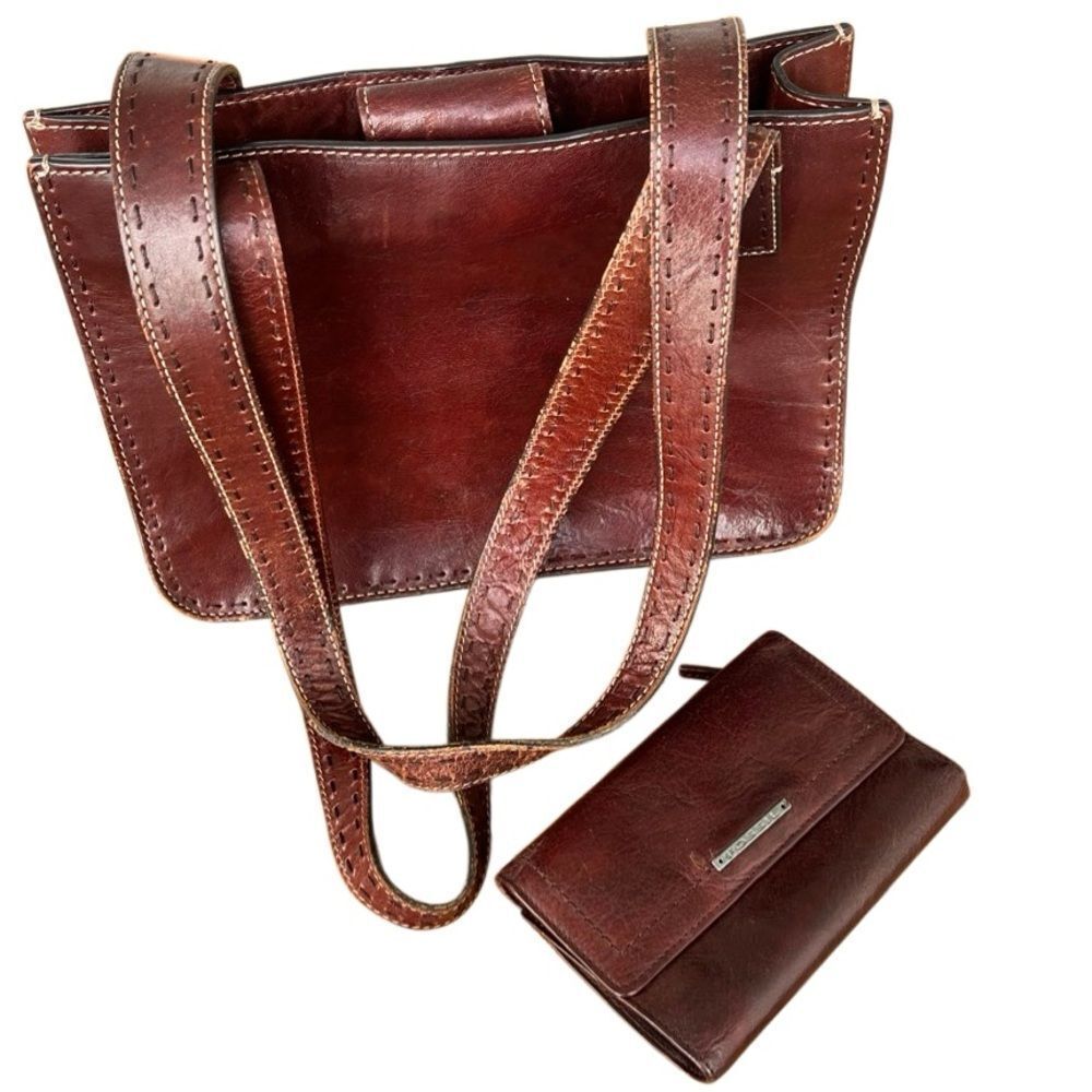 Fossil Vintage 2000s Genuine Leather Shoulder Bag + Matching Wallet Set